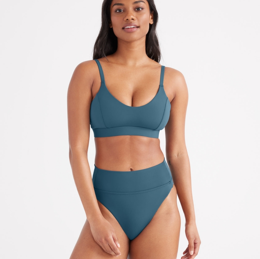 Knix scoop bikini top M+